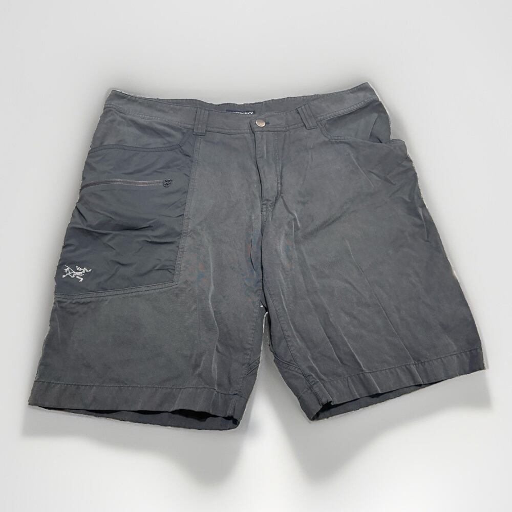 Arc’teryx Vintage Cargo Hiking Trail Outdoors Shorts Gorp Men’s Size 38 Blue Gry